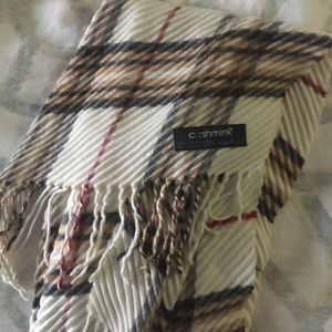 EUC Plaid Burberry Style While Cashmere Cashmink